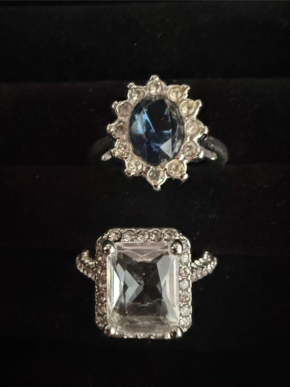Classic Silver-Tone Solitaire Paved Band and Blue Starburst Ring
